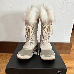 JOAN OF ARCTIC™ WOMEN'S WATERPROOF BOOT